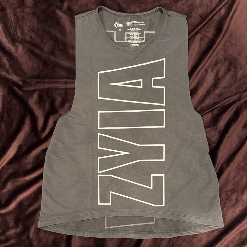 ZYIA Women's Charcoal Muscle Tee